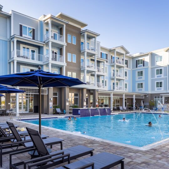 Courtyard by Marriott Amelia Island pool