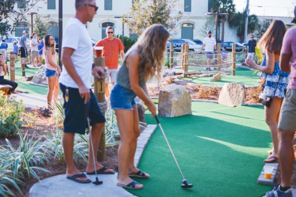Gregor MacGregor Mini Links & Drinks