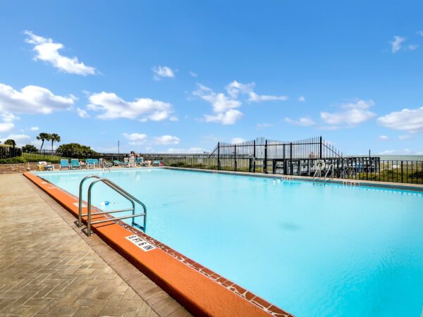 guest cottage pool