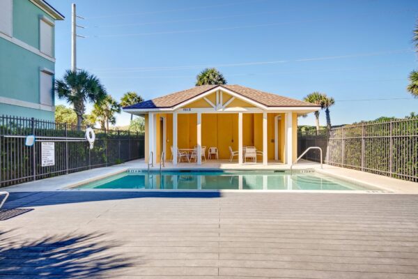 guest cottage outdoor pool