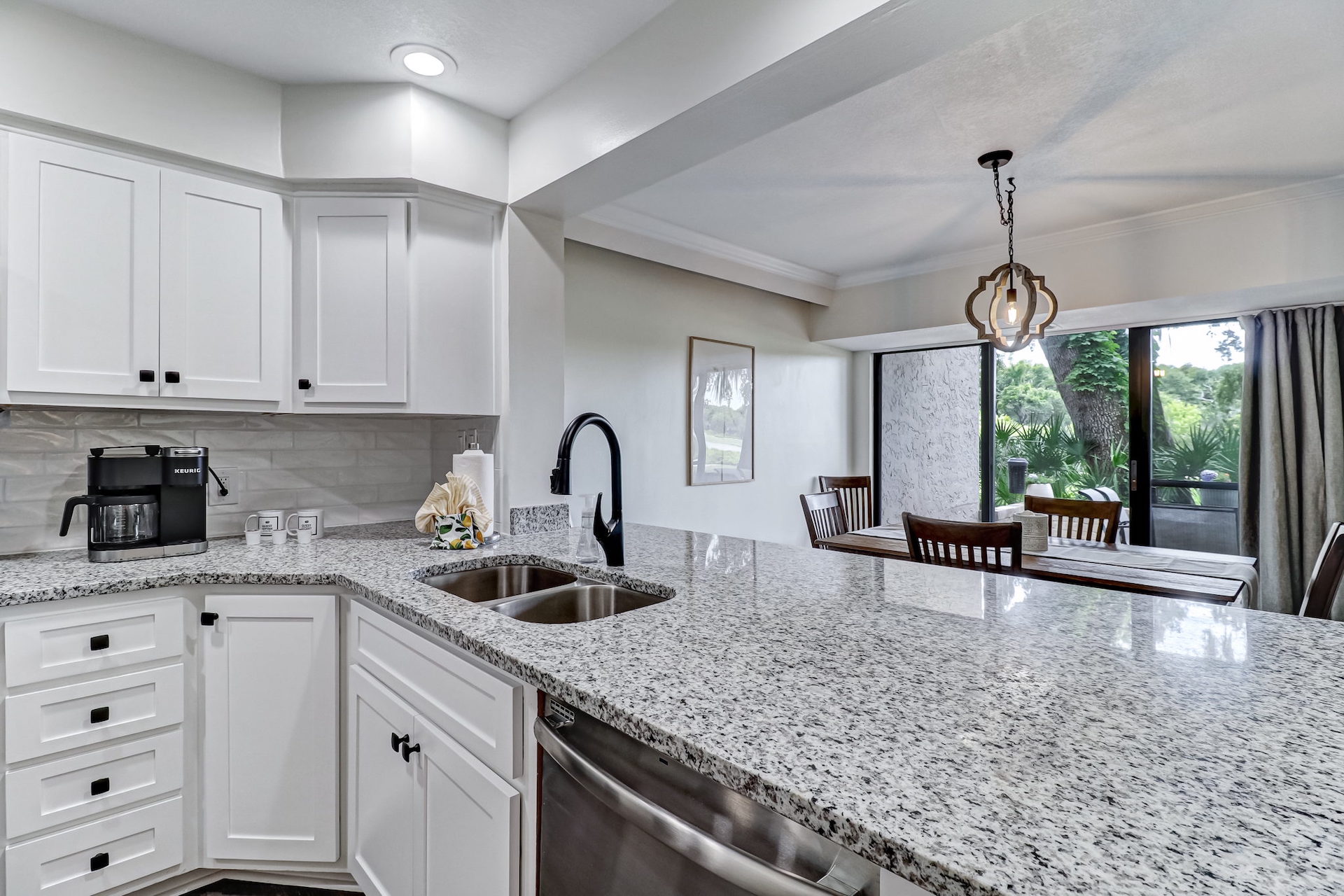 guest cottage kitchen countertops