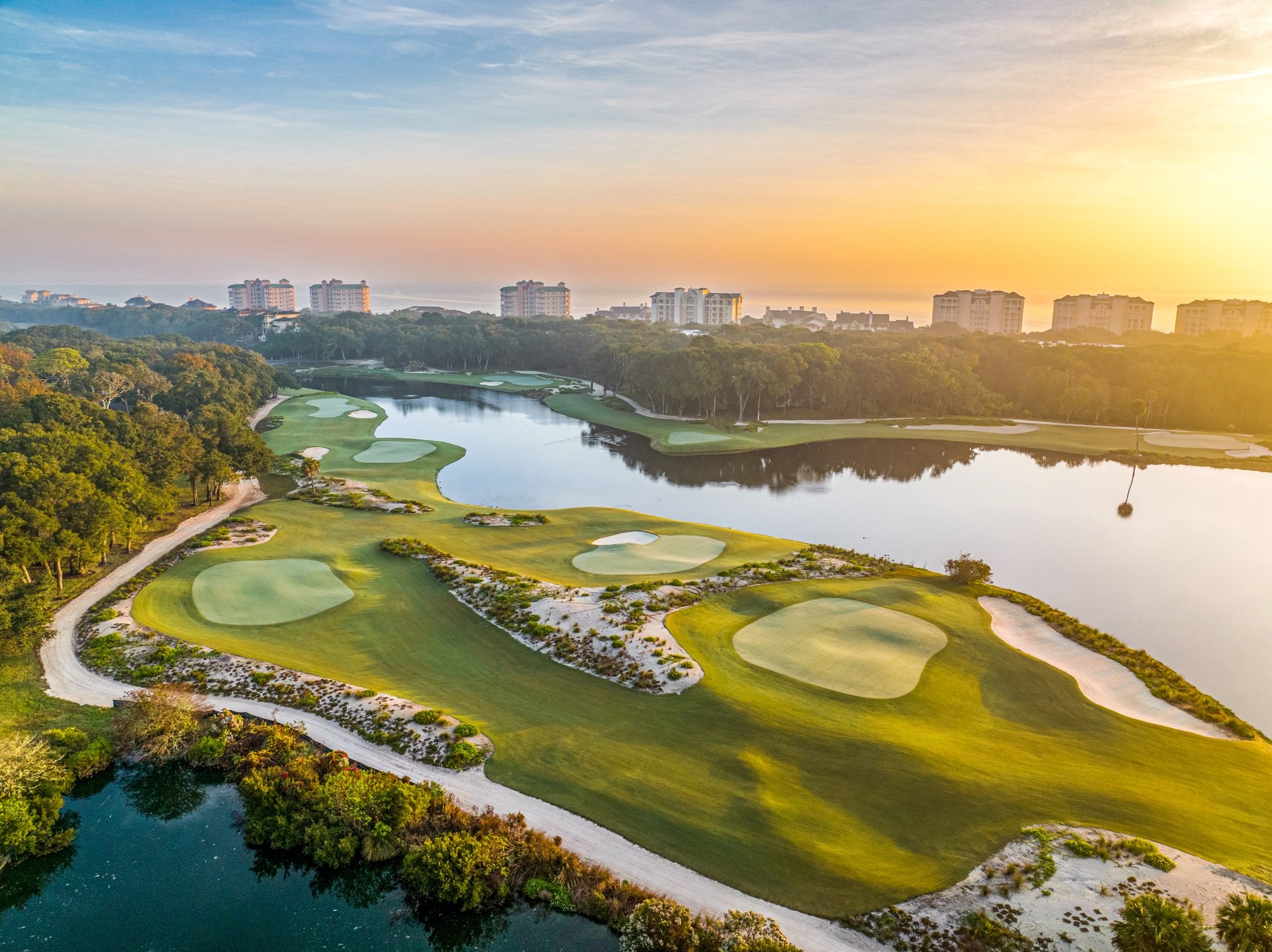 Amelia River Cruises golf course