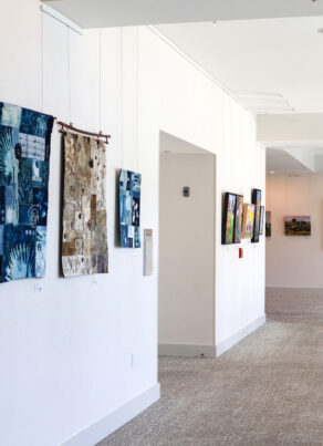 Luna Fine Art Gallery at Amelia Island paintings