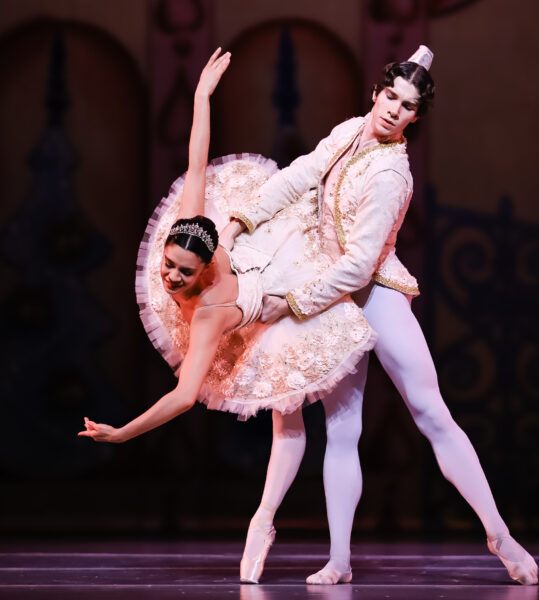 Nutcracker Tea