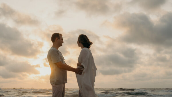 Pregnancy photography on Amelia Island by Page Teahan Photography