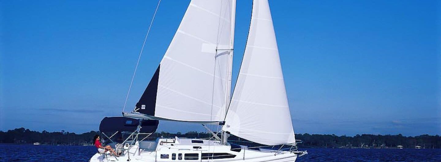 Windward Sailing white sails