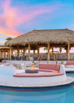 Coquina Restaurant poolside